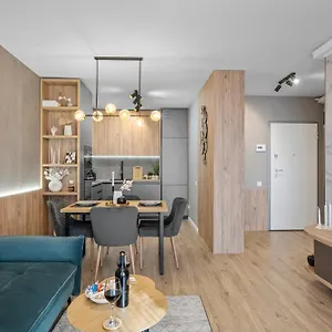 Awesome Deluxe Bucureşti